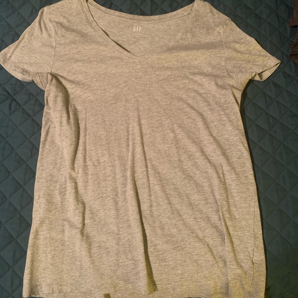Grey Gap T-shirt size:L